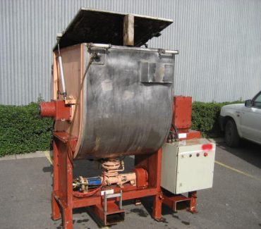 Melting Kettle or Paddle Blender