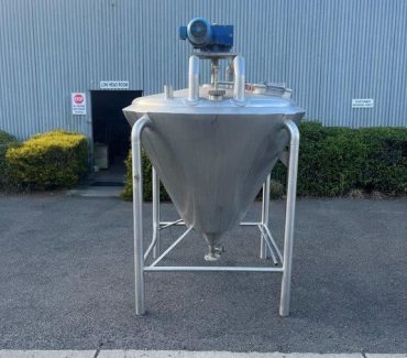 Scrape Surface Mixing Tank