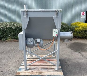 Mild Steel Live Hopper