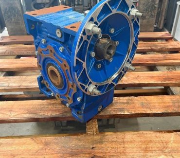 Worm Gearbox (Ratio 7.5:1)