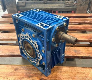 Worm Gearbox (Ratio 25:1)
