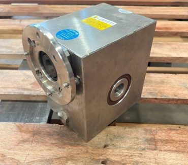 SS Worm Gearbox (Ratio 45:1)