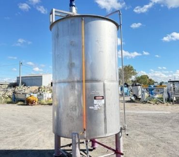 Stainless steel mixing tank