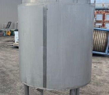 Mixing tank